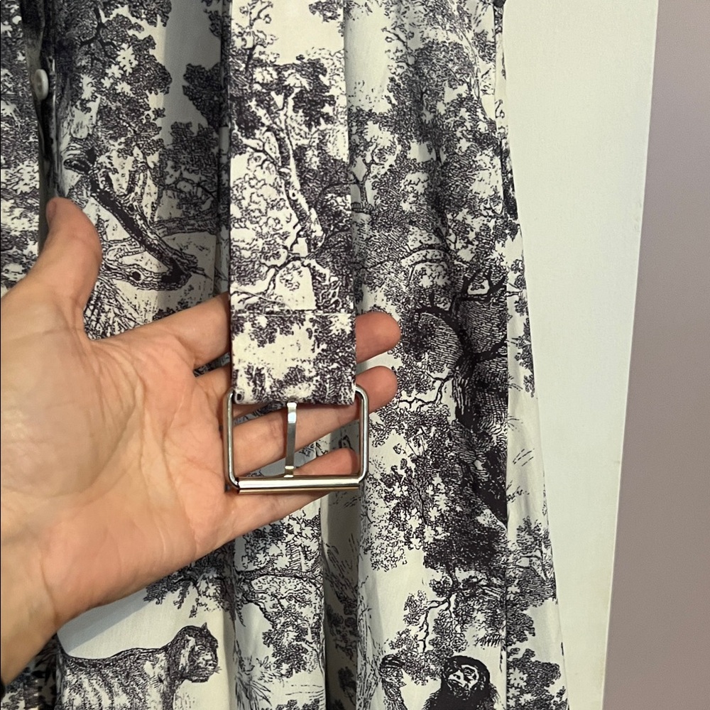 White and Gray Toile Short-Sleeve Midi Dress - Picture 2 of 3